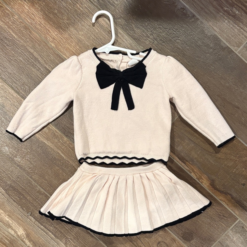 Baby Gap Pink and Black Bow 2-Piece Skirt Set